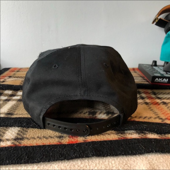 Las Vegas Thunder Snapback New without tags - Picture 3 of 4